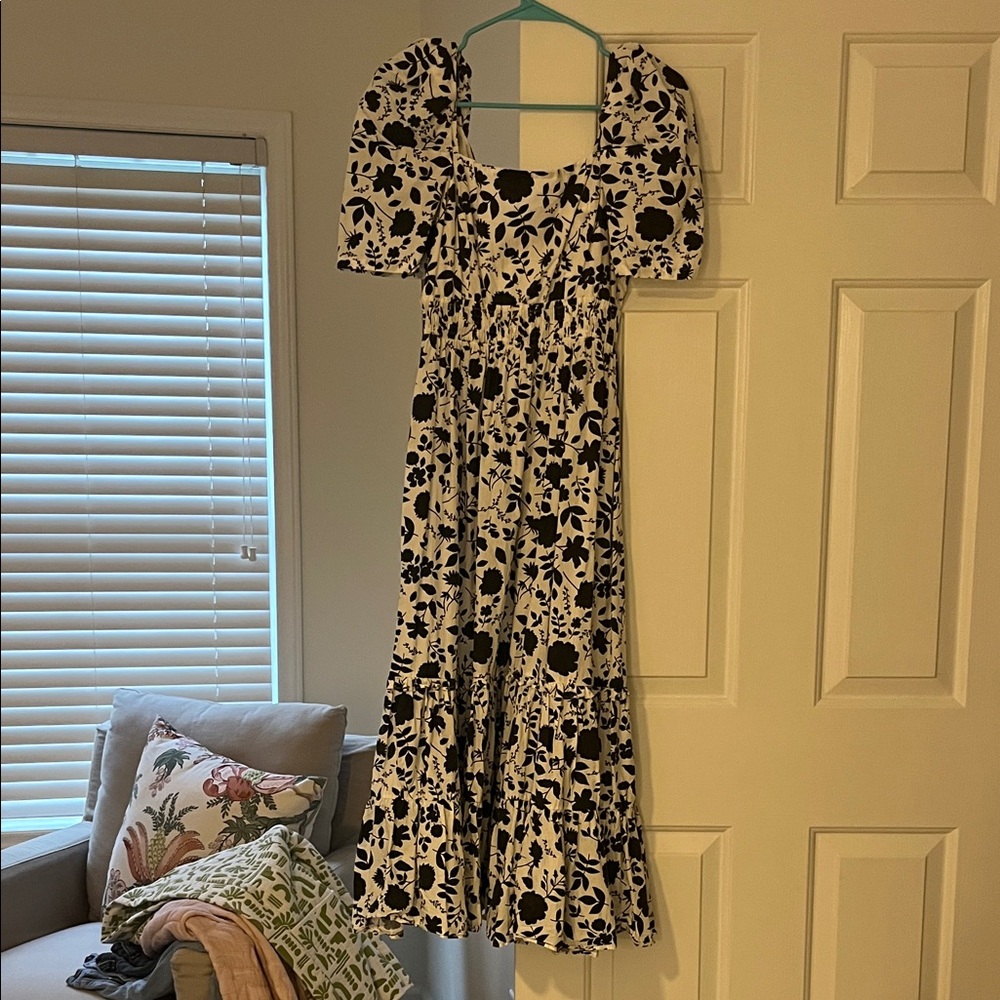 Aqua Black & White Floral Puff-Sleeve Maxi Dress